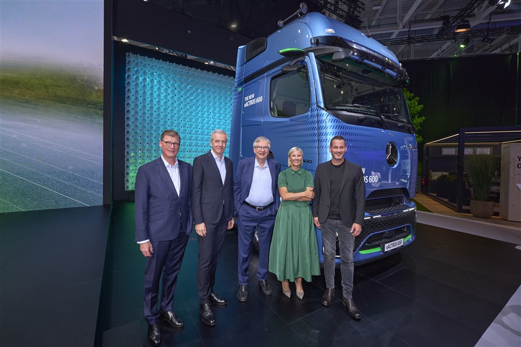 Daimler Truck, IAA Transportation 2024’te Karbon Nötr Ulaşımın Geleceğini Şekillendiriyor