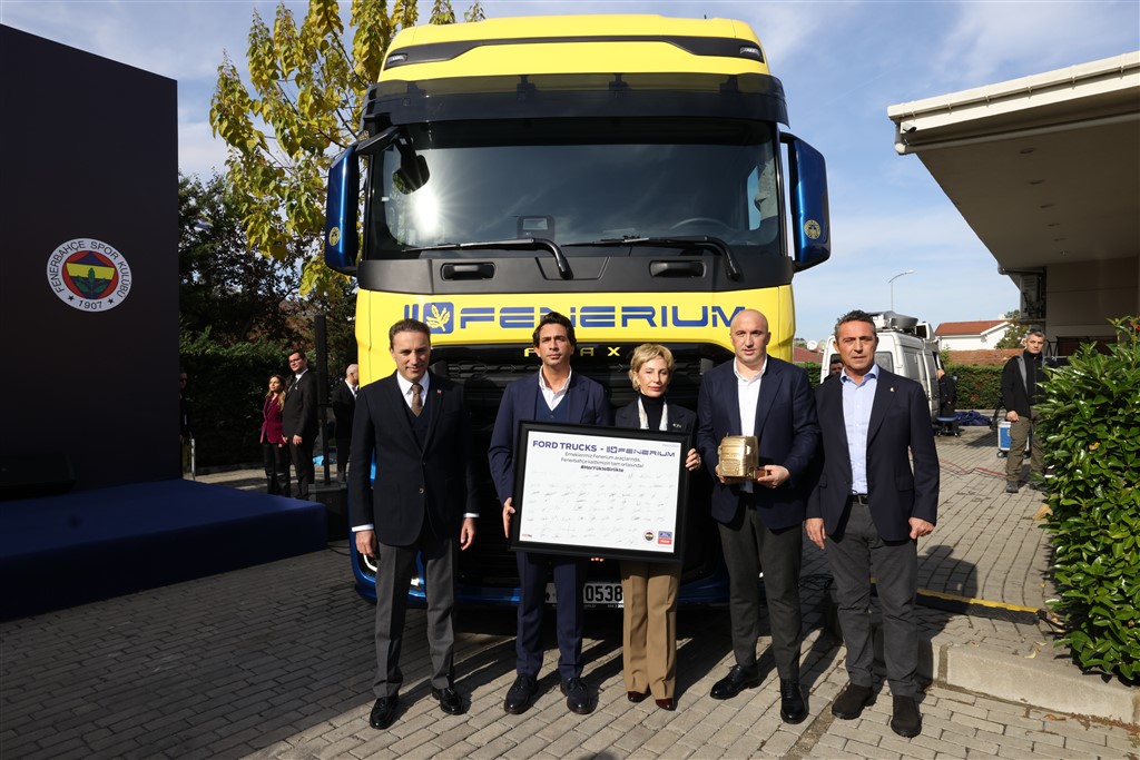 Fenerium ürünleri Ford Trucks Özel Tasarım F-MAX araçları ile Türkiye yollarına çıkıyor…